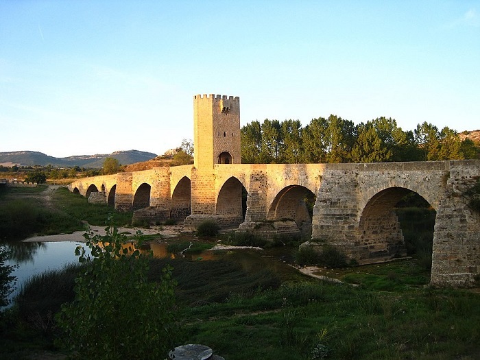 Средневековый мост Фриас