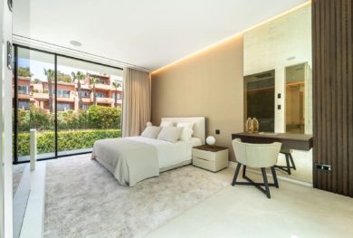 avangardnaja-villa-v-marbele-na-zolotoj-mile-v-neskolkih-shagah-ot-pljazha-i-puerto-banus_img_ 30