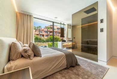 avangardnaja-villa-v-marbele-na-zolotoj-mile-v-neskolkih-shagah-ot-pljazha-i-puerto-banus_img_ 27