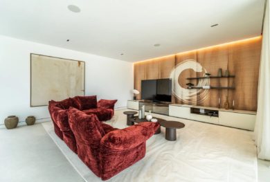 avangardnaja-villa-v-marbele-na-zolotoj-mile-v-neskolkih-shagah-ot-pljazha-i-puerto-banus_img_ 12